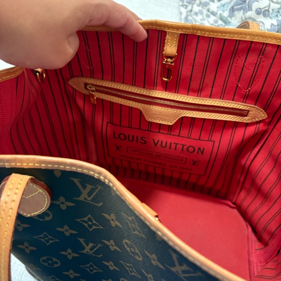 Louis Vuitton Neverfull MM - Picture 3 of 5
